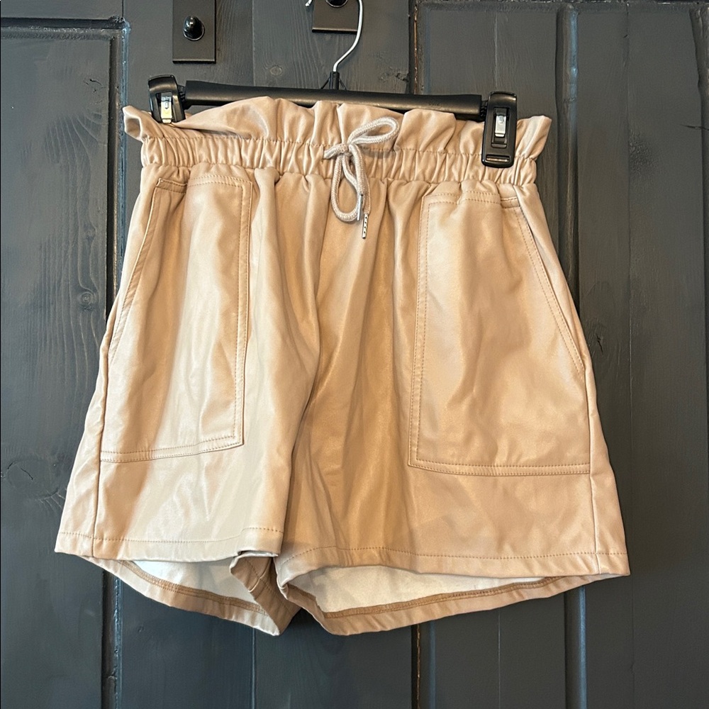 NWOT brown leather shorts